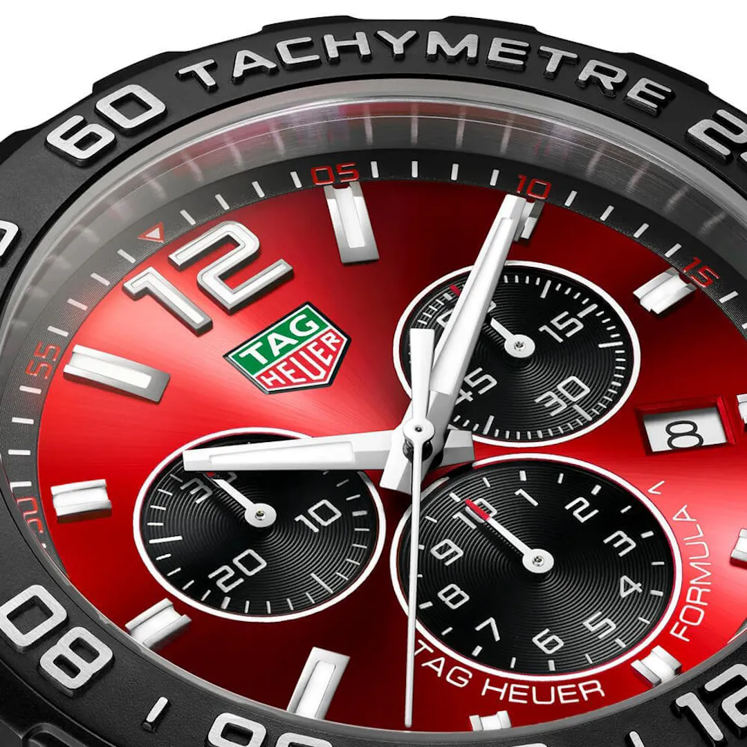 TAG HEUER Formula 1 43mm SUNRAY RED DIAL RUBBER STRAP