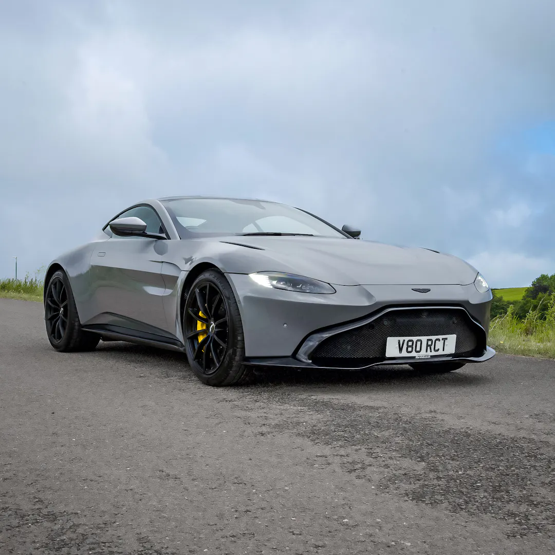 2021 ASTON MARTIN VANTAGE V8 MANUAL + £5000