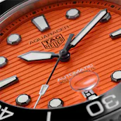TAG HEUER AQUARACER PROFESSIONAL 300 ORANGE DIAL 43MM CALIBRE 5 AUTOMATIC