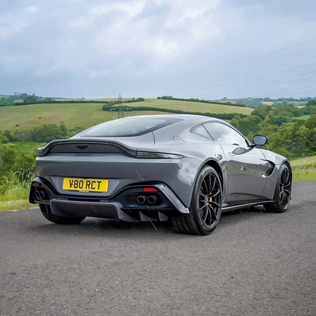 2021 ASTON MARTIN VANTAGE V8 MANUAL + £5000