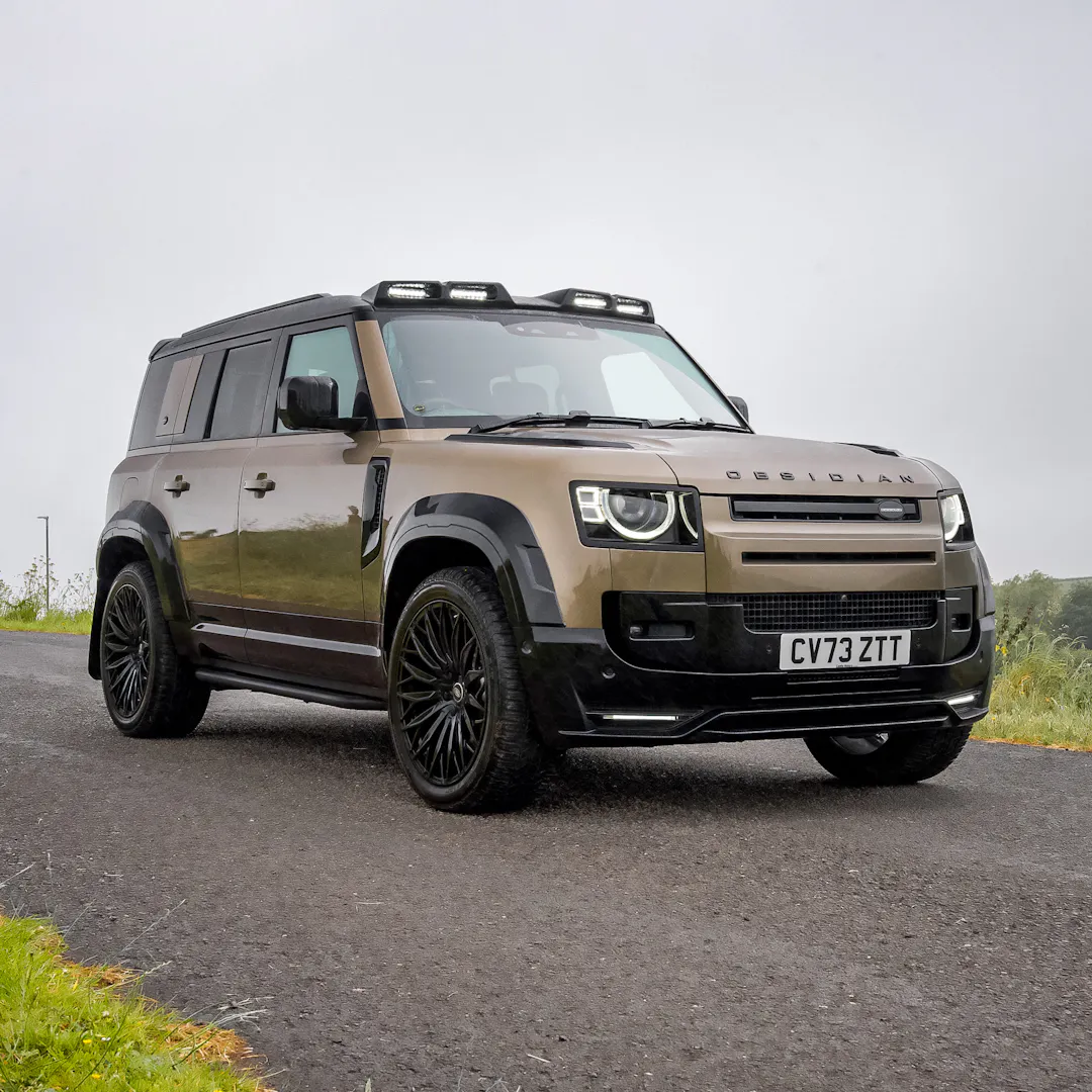 2024 Land Rover Defender 110 Obsidian + £5000
