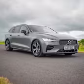2021 Volvo V60 B4 MHEV R Design Estate + £3000