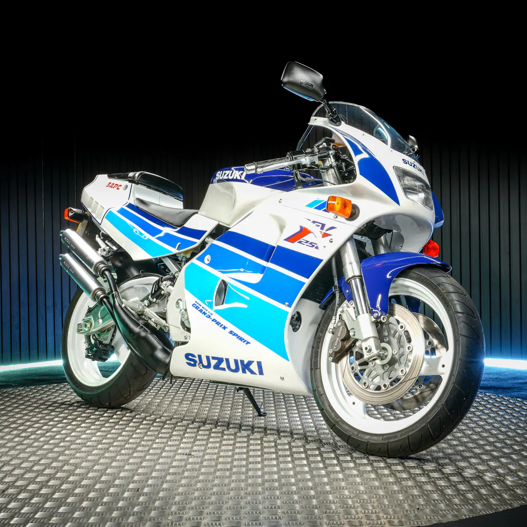 1991 Suzuki RGV 250 - LOW ODDS