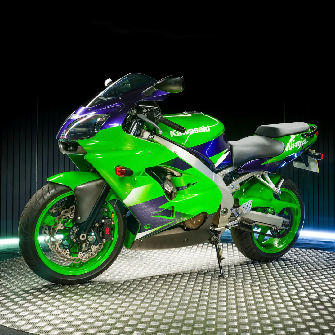 2000 KAWASAKI ZX900 - LOW ODDS