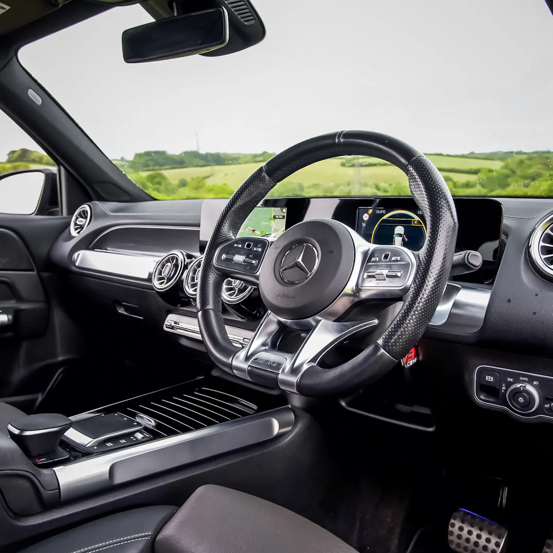 2021 MERCEDES GLB35 AMG 4MATIC 7 SEATER + £2000