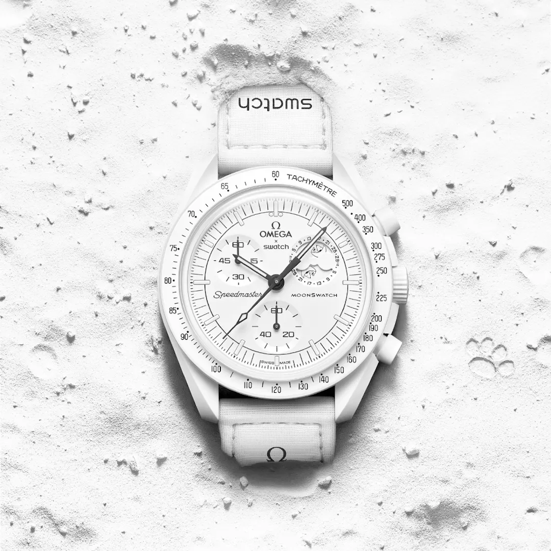 Swatch X OMEGA SNOOPY WHITE MISSION TO THE MOONPHASE