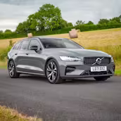 2021 Volvo V60 B4 MHEV R Design Estate + £3000