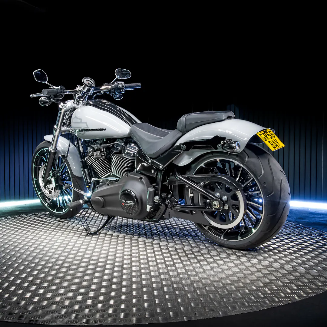 2026 HARLEY DAVIDSON BREAKOUT + £1000 OR £15,000